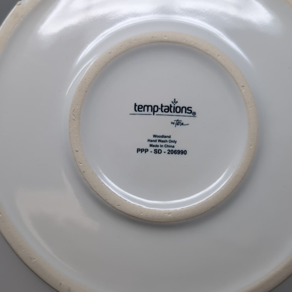 Temp-tations Woodland Ceramic Pedestal Cake Stand with Dome Glass Lid White - Picture 8 of 10